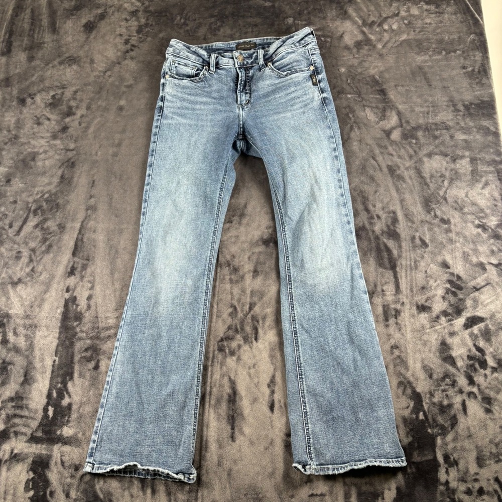Silver Jeans Co. Suki Bootcut Women 29x31 Blue Mid Wash Distressed Hem L93719